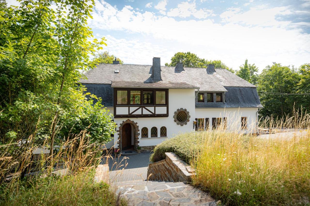 Landhaus Karbach Komplett Oder Einzelne Wohneinheiten Villa Inkl Sauna Bzw Waldhaeuschen Hirten Dış mekan fotoğraf