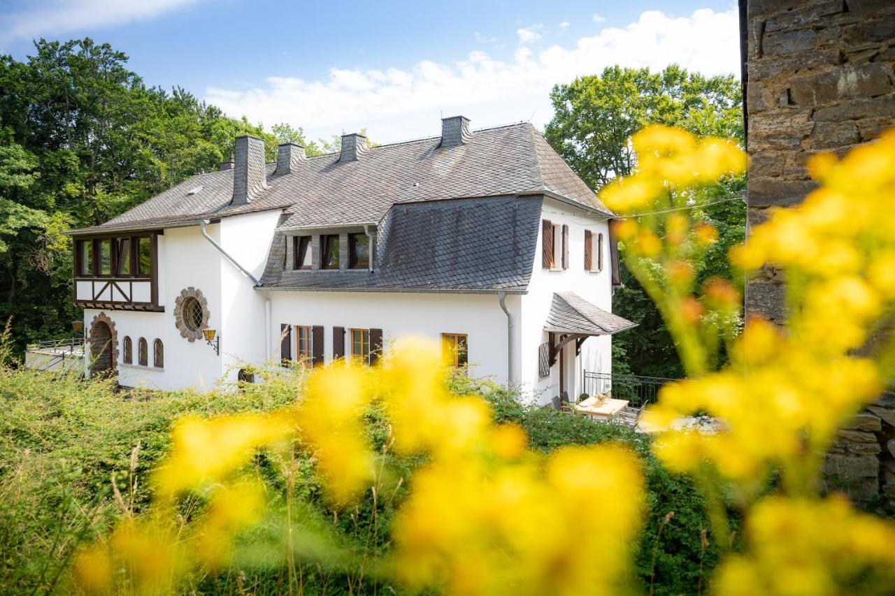 Landhaus Karbach Komplett Oder Einzelne Wohneinheiten Villa Inkl Sauna Bzw Waldhaeuschen Hirten Dış mekan fotoğraf