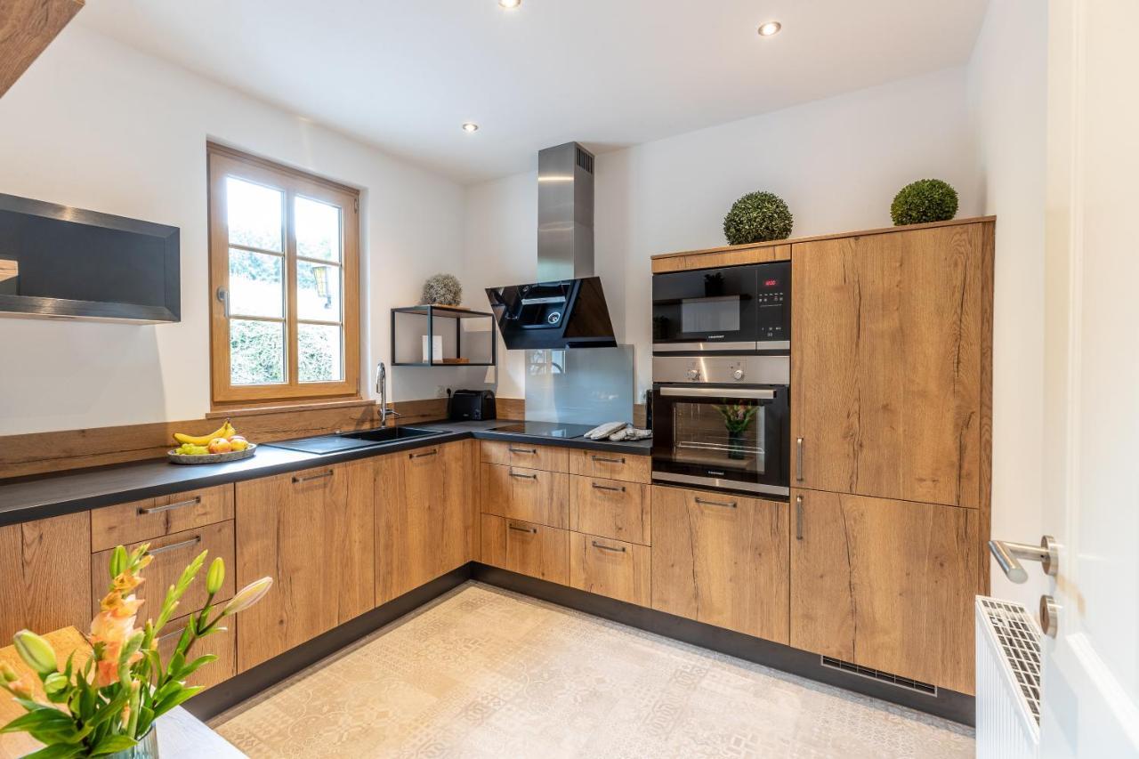 Landhaus Karbach Komplett Oder Einzelne Wohneinheiten Villa Inkl Sauna Bzw Waldhaeuschen Hirten Dış mekan fotoğraf